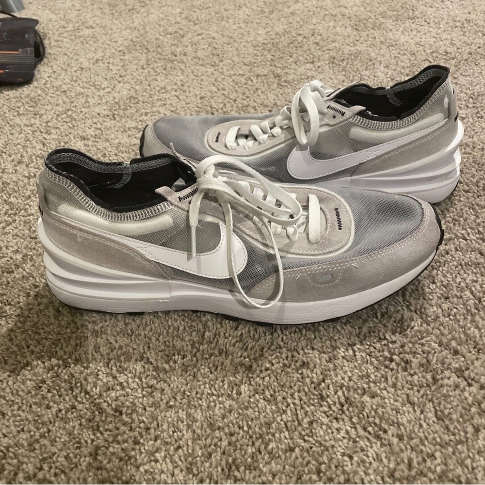 Nike Waffle One (SEND OFFERS)